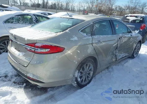 2017 Ford Fusion Hybrid Se z USA, uszkodzony, nr VIN 3FA6P0LU3HR400589